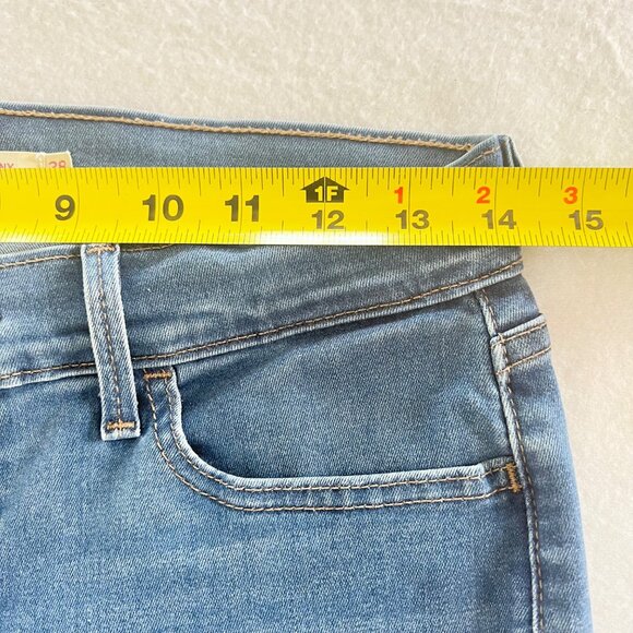 Levis 710 Women's Super Skinny Blue Jeans Size 28 Mid-Rise Stretch Low Rise - Picture 7 of 10